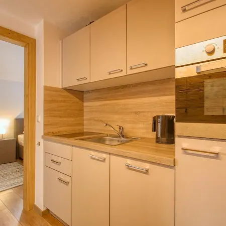 Melanie - By Alpen *