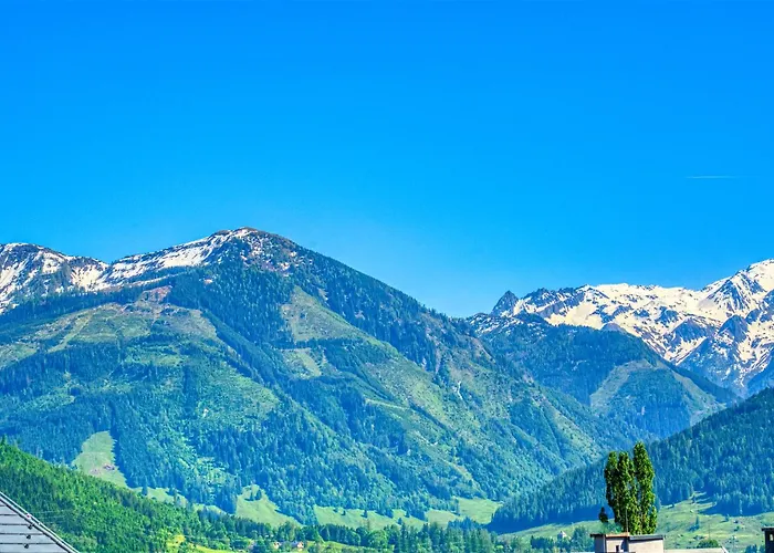 Melanie - By Alpen Appartement Zell am See