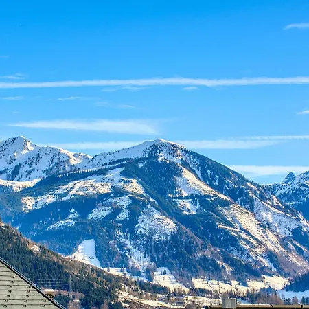 Melanie - By Alpen شقة